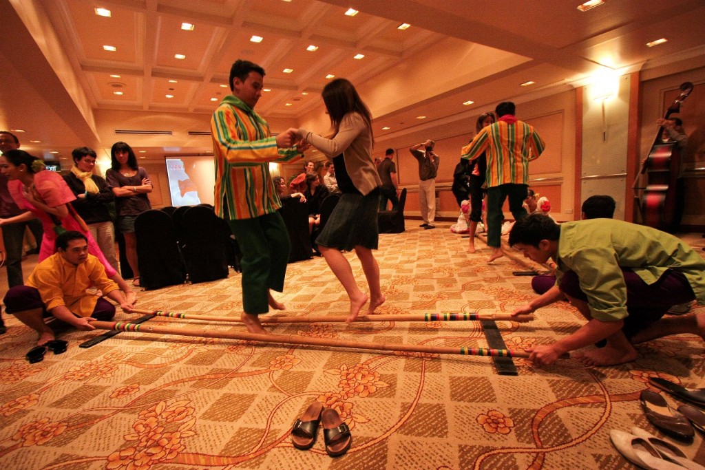 Tinikling workshop with Bayanihan Tinikling workshop with Bayanihan Dancers