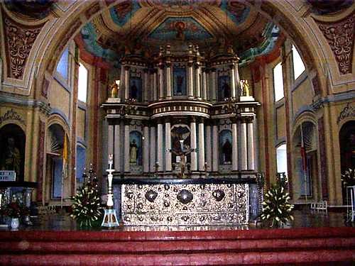 san miguel basilica altar